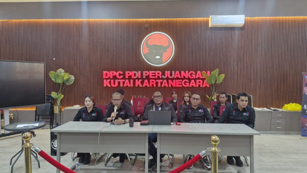 Foto : Erwinsyah, anggota tim kuasa hukum Edi-Rendi.