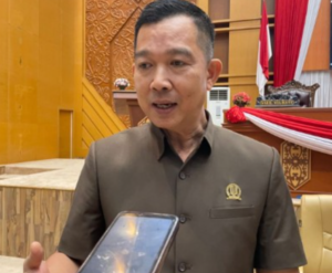Viktor Yuan.