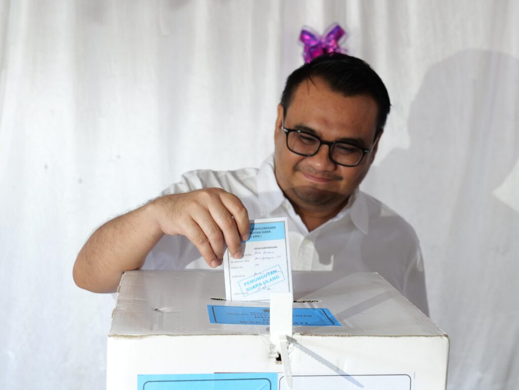 Calon Bupati Kutai Kartanegara (Kukar) nomor urut 01, Aulia Rahman Basri,