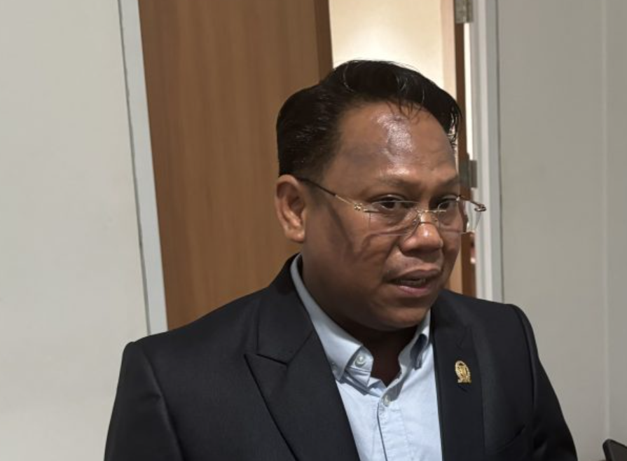 Ketua Komisi I,Samri Sahputra.
