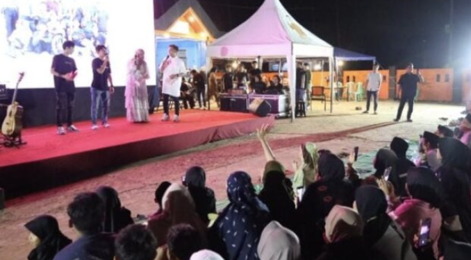 Foto: Suasana sahur bersama warga Desa Batuah. (Doc)