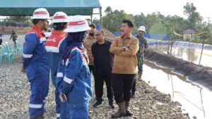 Foto: Pemkab Kukar turun langsung melihat pengeboran PT PEP Sangasanga Field. (doc.)