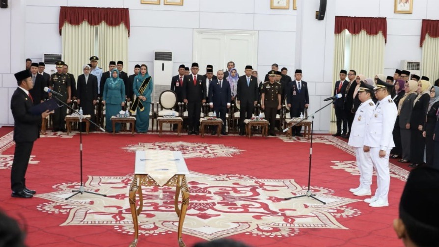Foto: Pelantikan Bupati Kukar dan Wabup Kukar baru, Aulia Rachman-Rendi Solihin. (doc.)