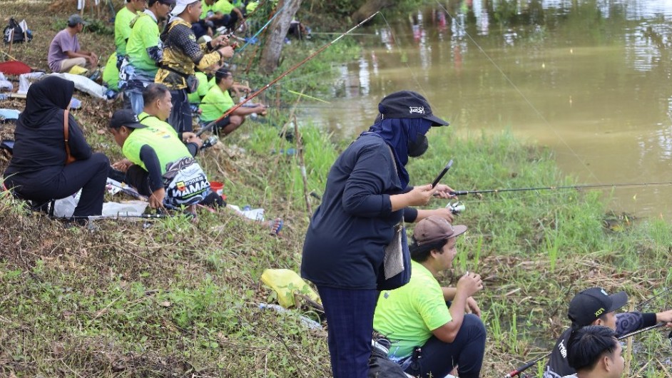 Foto: Masyarakat ramaikan Mancing Idaman 5 Kukar.