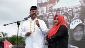 Foto: Bupati Kukar Edi Damansyah bersama Ketua PKK Kukar, Maslinawati Edi Damansyah. (Ist)